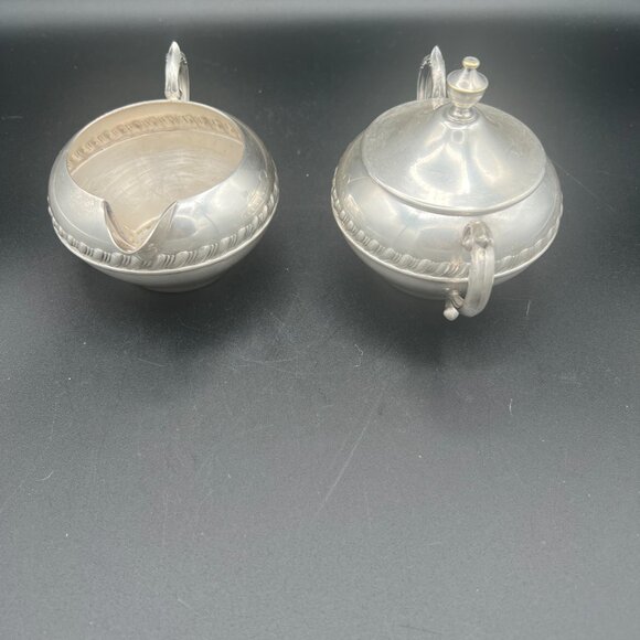 Vtg 1960s Sheridan Silver Co. Silver Plated Creamer and Lidded Sugar Bowl - Picture 2 of 8